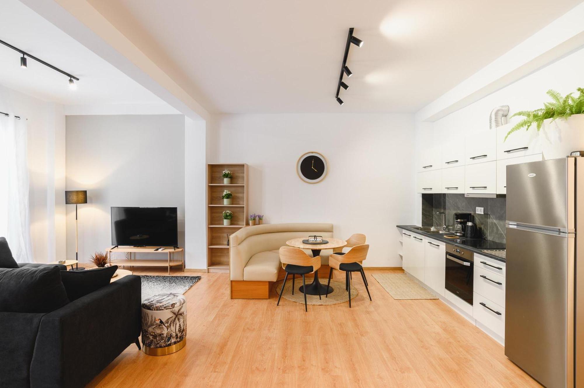 Mandraki City Center Apartments Rhodes City Εξωτερικό φωτογραφία